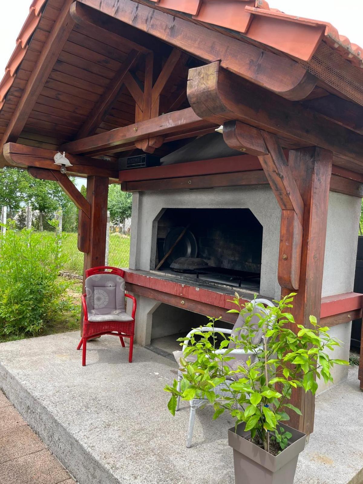 Apartman Ivka Gospić Exterior foto